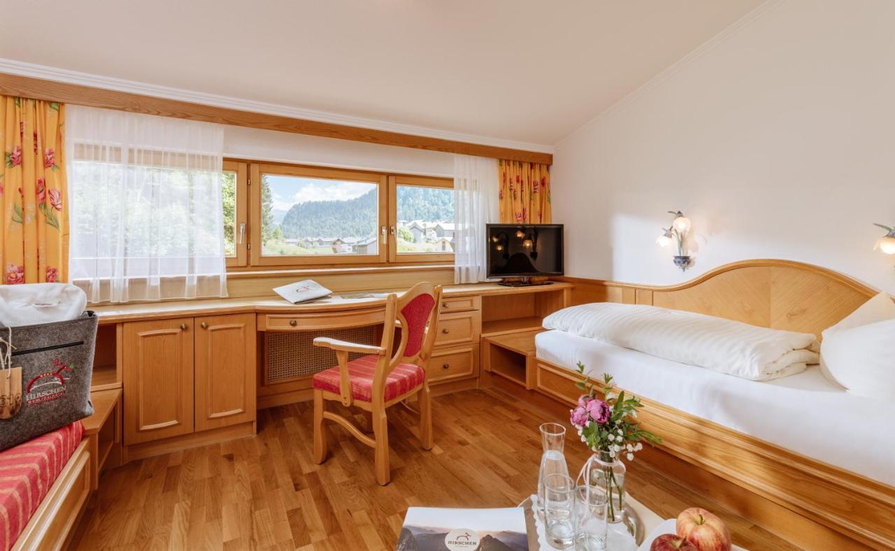 Hirschen Wohlfuehlhotel Шоппернау Экстерьер фото