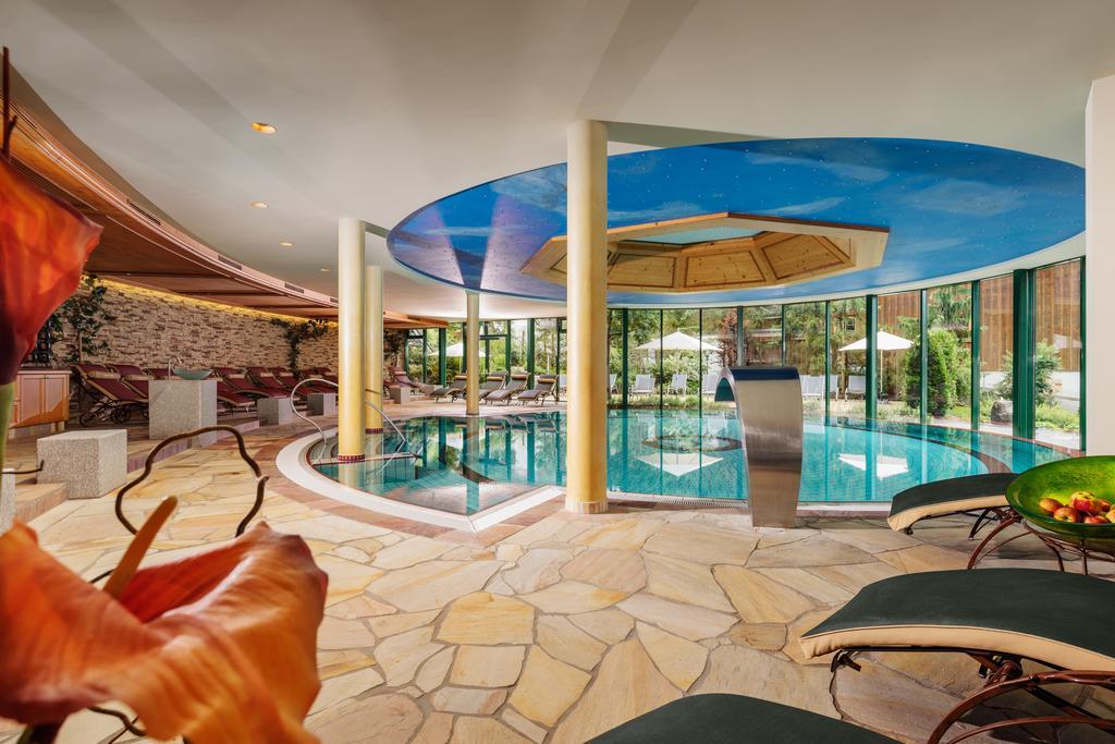 Hirschen Wohlfuehlhotel Шоппернау Экстерьер фото
